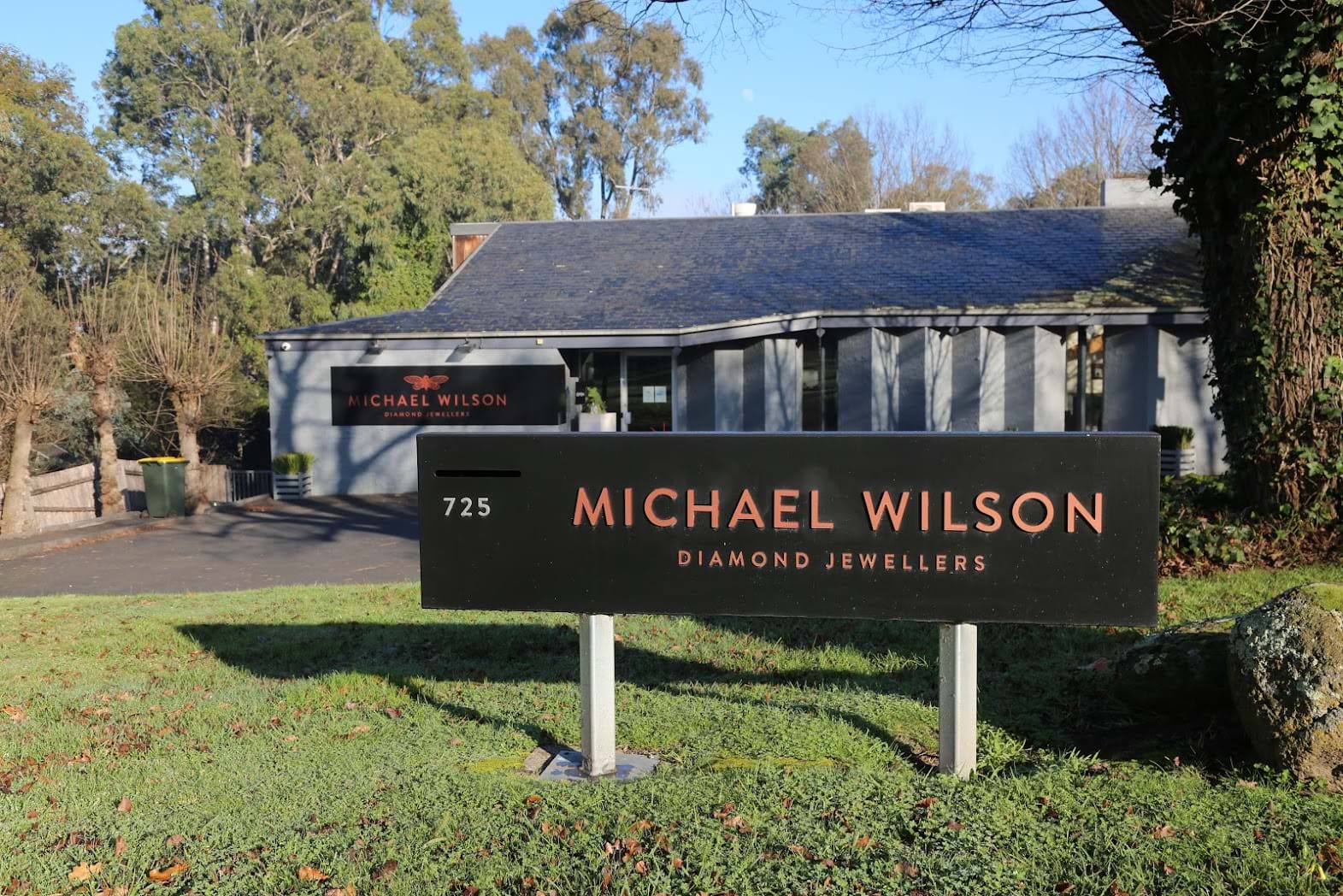 Michael Wilson Diamond Jewellers, Jewellery Gallery in Eltham 3095