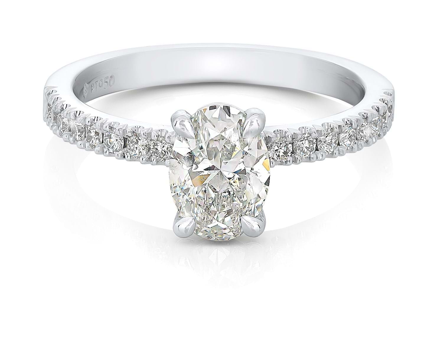 Aria - Solitaire with Oval Brilliant Diamond