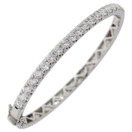 diamond bangles, high quality diamonds, everyday diamond jewellery, online jewellery store, shop online, mother's day gifts, luxury gifts for mum, Eltham jeweller, Melbourne, Australia
