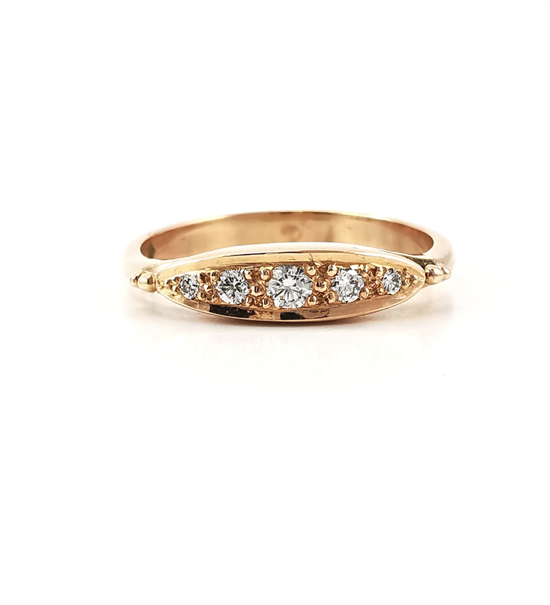 Ellipse diamond band, eternity rings, wedding rings, diamond rings, handcrafted rings, Eltham jeweller, Melbourne, Australia, rose gold