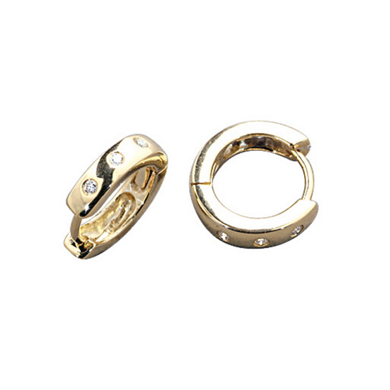 Huggies earrings, diamond jewellery, bridal jeweller, Mother's Day gifts, gift guide, gifts for mothers, hoop diamond earrings, jewellery store online, Eltham jeweller, Melbourne, Australia, yellow gold, gypsy set diamond earrings, everyday diamond, shop online for jewellery, jewellery store online, gifts for mum, mothers day gift guide