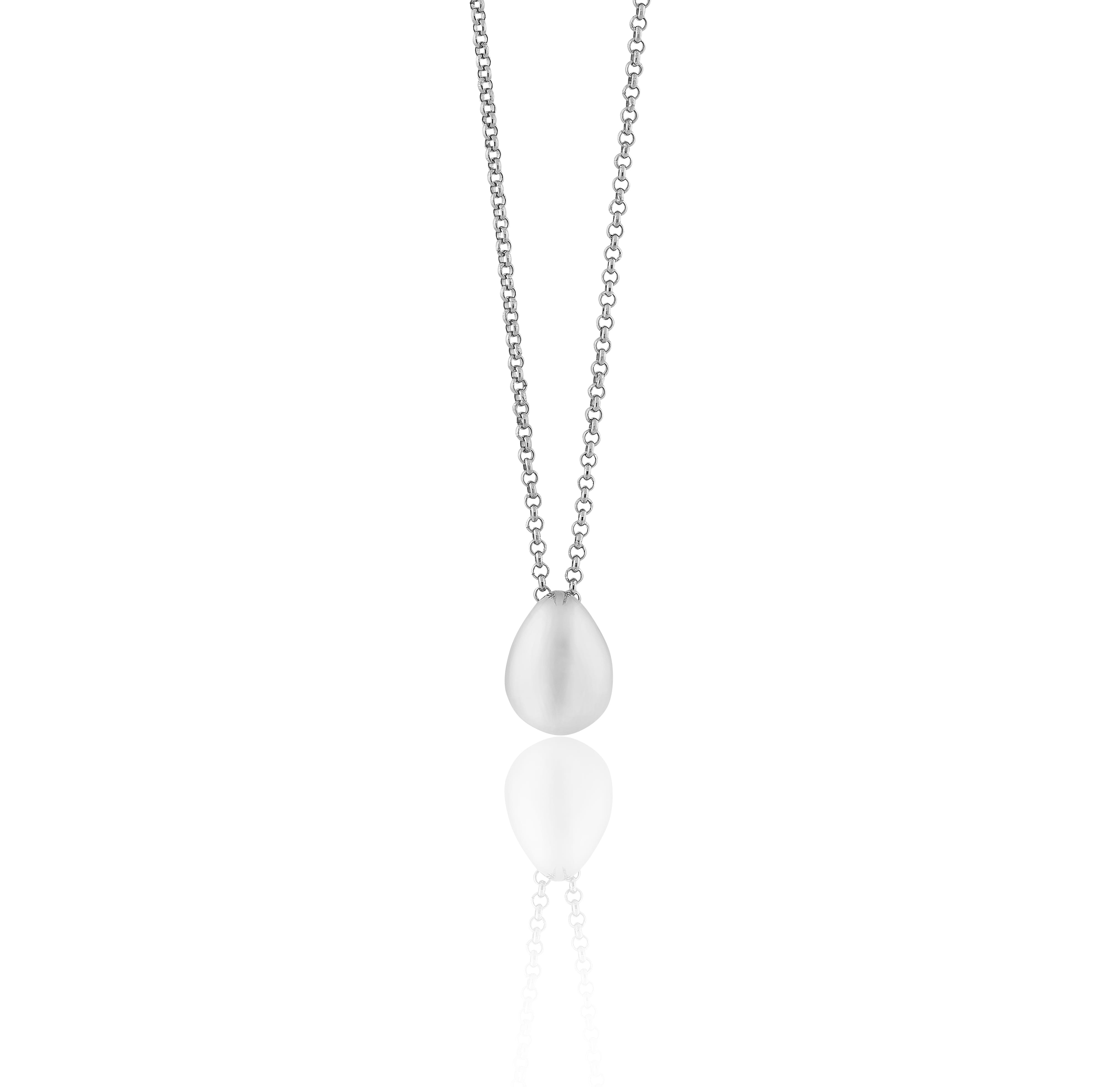 Sterling silver peardrop pendant on chain, Melbourne, jewellery, Australia, mother's day gifts, mother's day shopping online, jewellery store online, mother's day gift suggestions